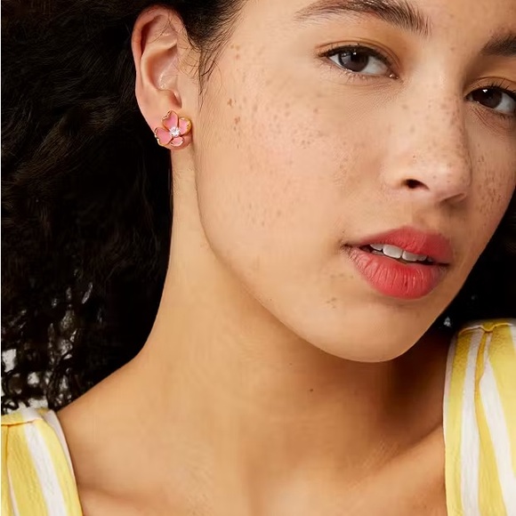 NWT Kate Spade Freshly Picked Flower Stud Earrings, Pink NEW floral - Picture 2 of 5